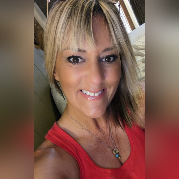 Meet your Posher, Charlee - Picture 2 of 15